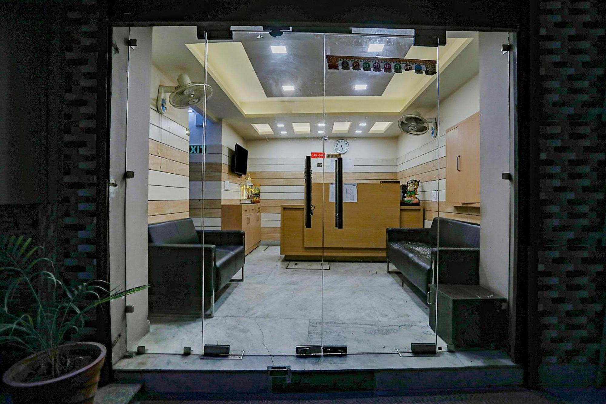 Hotel O Sun Villa New Delhi Exterior photo