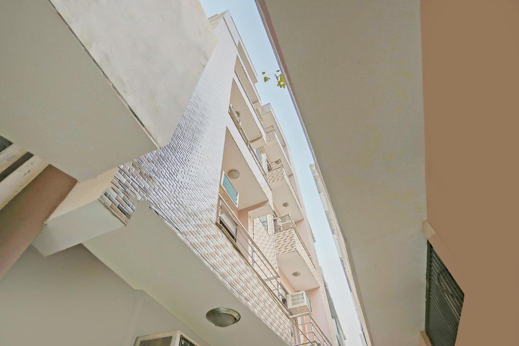 Hotel O Sun Villa New Delhi Exterior photo